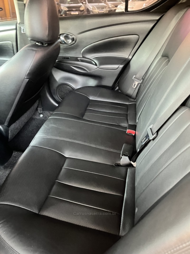 VERSA 1.6 16V FLEX UNIQUE 4P XTRONIC - 2017 - CAXIAS DO SUL