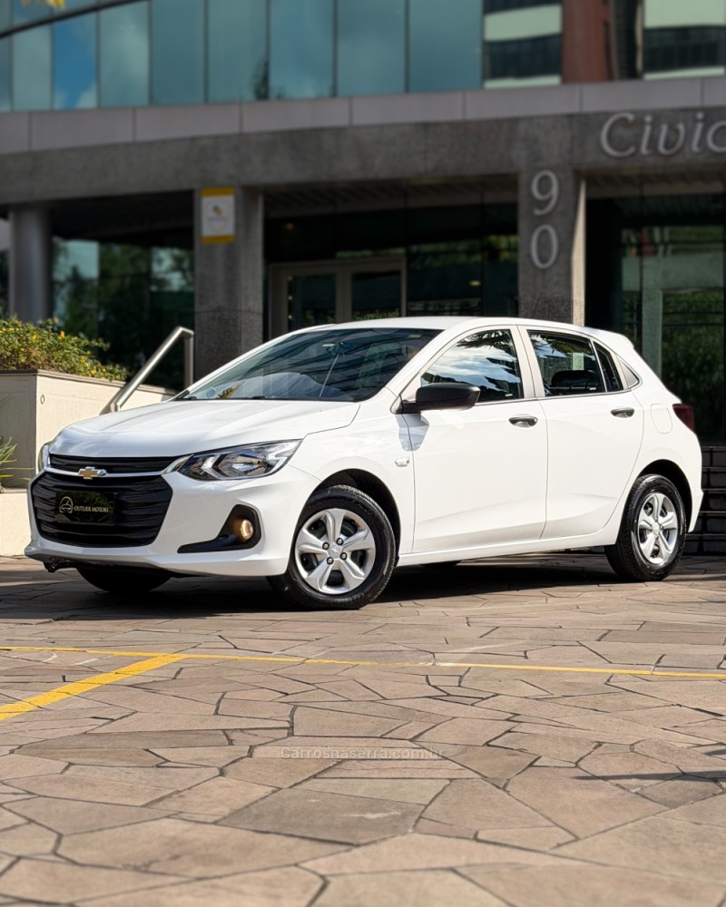 ONIX 1.0 12V FLEX 4P MANUAL - 2025 - NOVO HAMBURGO