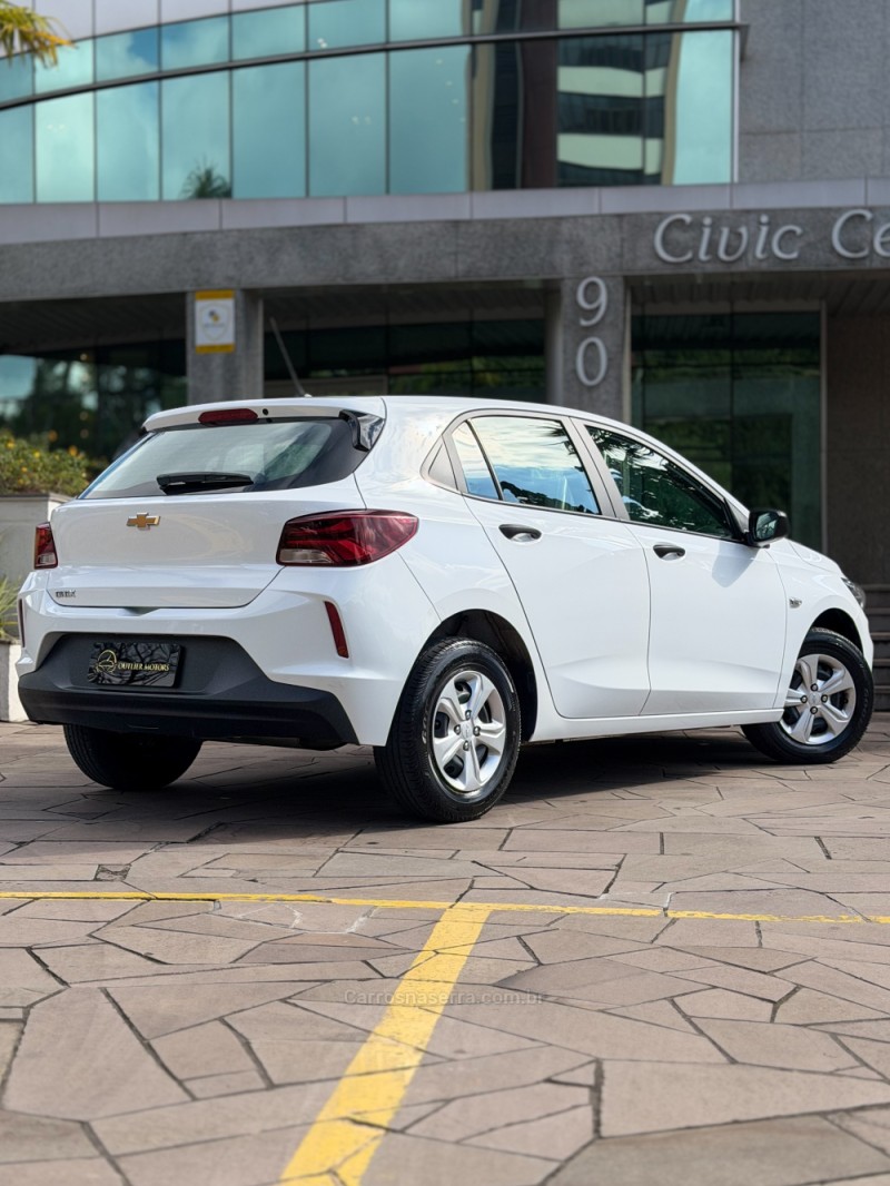 ONIX 1.0 12V FLEX 4P MANUAL - 2025 - NOVO HAMBURGO