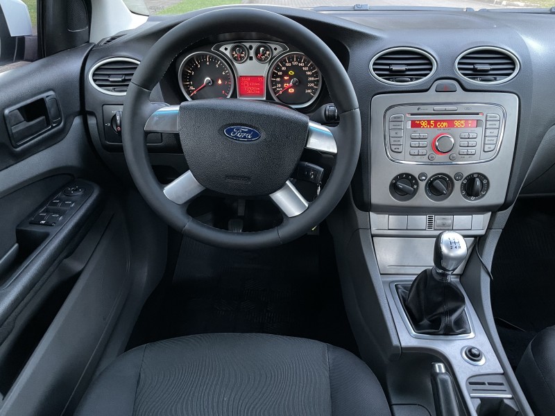 FOCUS 1.6 GL 16V FLEX 4P MANUAL - 2011 - CAXIAS DO SUL