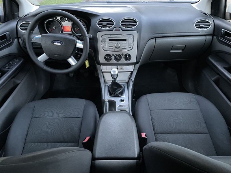 FOCUS 1.6 GL 16V FLEX 4P MANUAL - 2011 - CAXIAS DO SUL