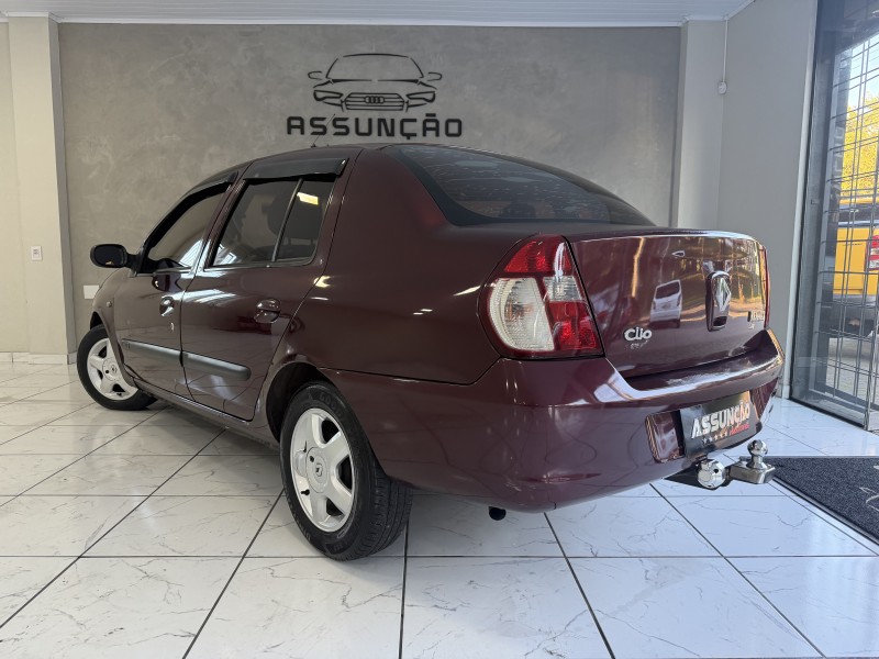 CLIO 1.0 PRIVILÉGE SEDAN 16V FLEX 4P MANUAL - 2006 - CAXIAS DO SUL