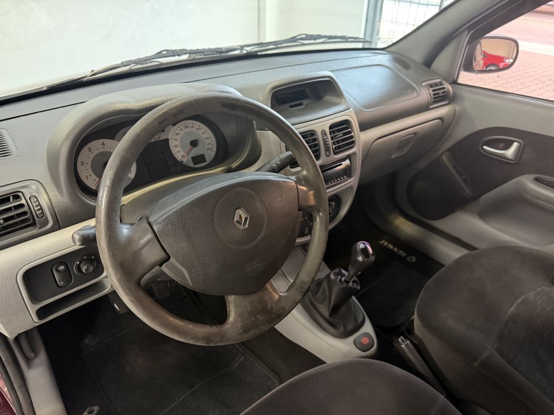CLIO 1.0 PRIVILÉGE SEDAN 16V FLEX 4P MANUAL - 2006 - CAXIAS DO SUL