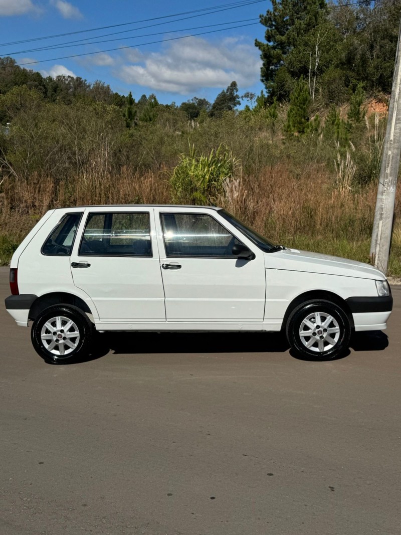 UNO 1.0 IE MILLE EP 8V GASOLINA 4P MANUAL - 2009 - BENTO GONçALVES