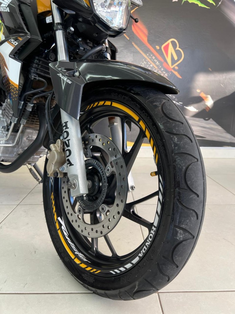CB 250F TWISTER  - 2020 - PASSO FUNDO