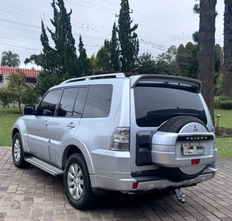 PAJERO FULL 3.2 HPE 4X4 16V DIESEL 4P AUTOMÁTICO - 2009 - NOVA PETRóPOLIS