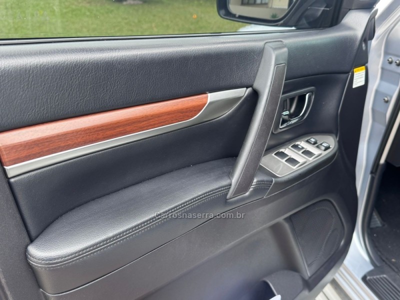PAJERO FULL 3.2 HPE 4X4 16V DIESEL 4P AUTOMÁTICO - 2009 - NOVA PETRóPOLIS