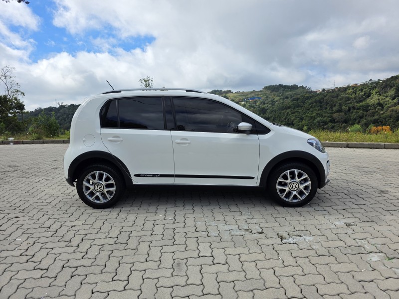 CROSS UP 1.0 MPI 12V FLEX 4P MANUAL - 2015 - BENTO GONçALVES