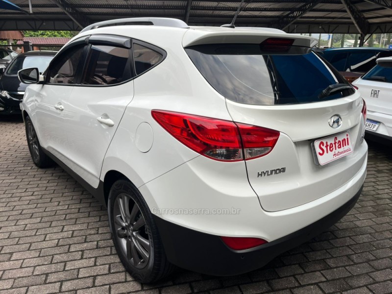 IX35 2.0 MPI 4X2 16V GASOLINA 4P MANUAL - 2012 - FELIZ