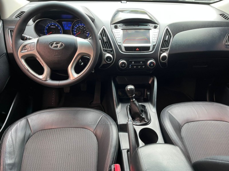 IX35 2.0 MPI 4X2 16V GASOLINA 4P MANUAL - 2012 - FELIZ