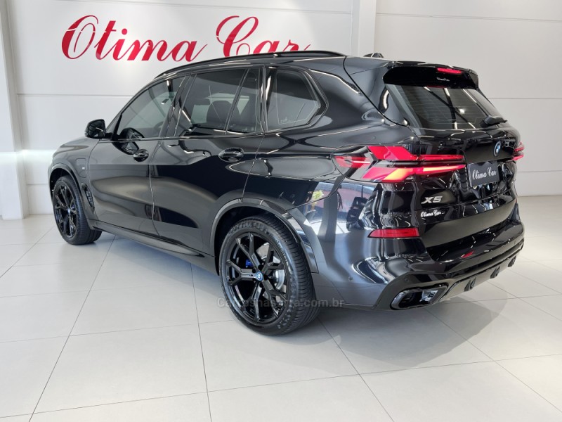 X5 3.0 XDRIVE50E TURBO M SPORT HÍBRIDO 4P AUTOMÁTICO - 2025 - FLORES DA CUNHA