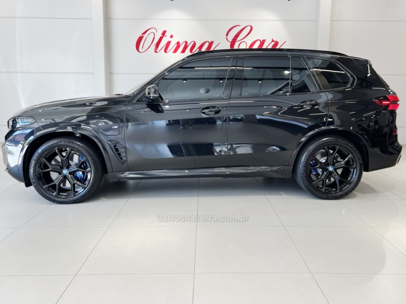 X5 3.0 XDRIVE50E TURBO M SPORT HÍBRIDO 4P AUTOMÁTICO - 2025 - FLORES DA CUNHA