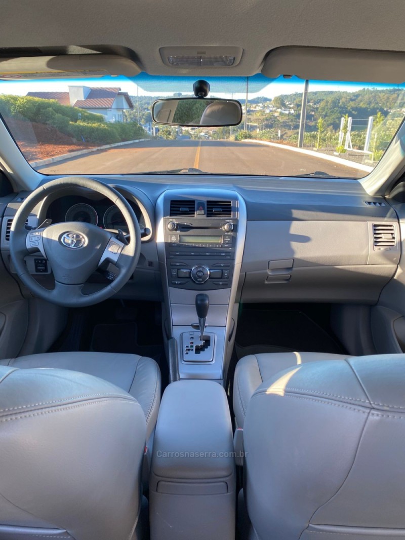 COROLLA 2.0 XEI 16V FLEX 4P AUTOMÁTICO - 2011 - SANANDUVA