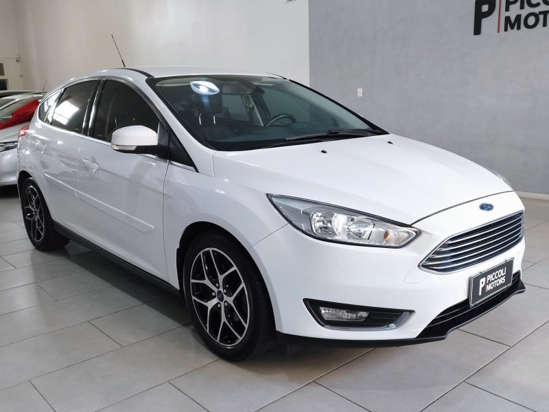 FOCUS 2.0 TITANIUM HATCH 16V FLEX 4P AUTOMÁTICO - 2016 - CAXIAS DO SUL