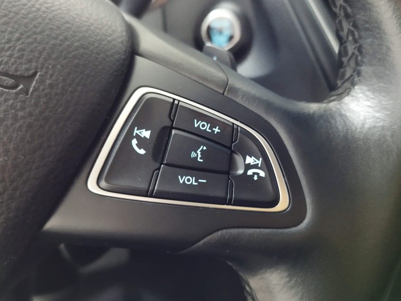 FOCUS 2.0 TITANIUM HATCH 16V FLEX 4P AUTOMÁTICO - 2016 - CAXIAS DO SUL