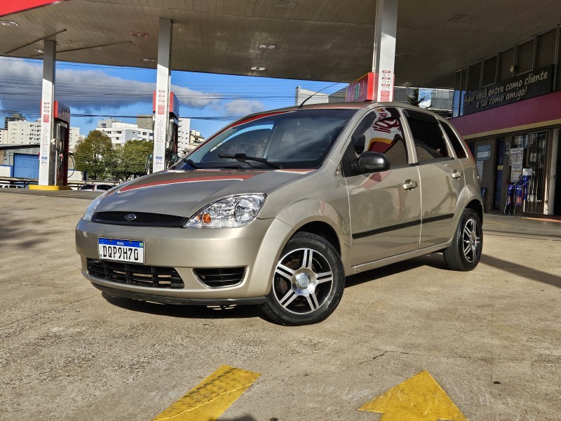 fiesta 1.6 mpi hatch 8v flex 4p manual 2005 caxias do sul