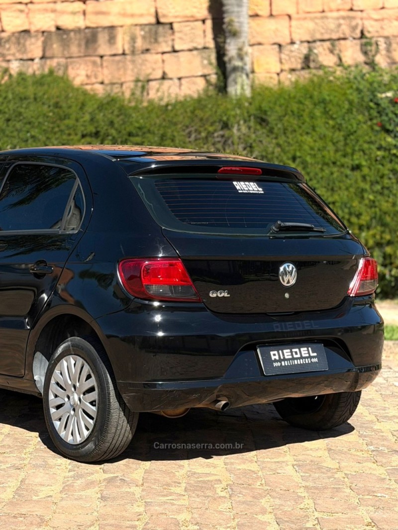 GOL 1.0 8V I-TRED FLEX 4P MANUAL - 2011 - VENâNCIO AIRES