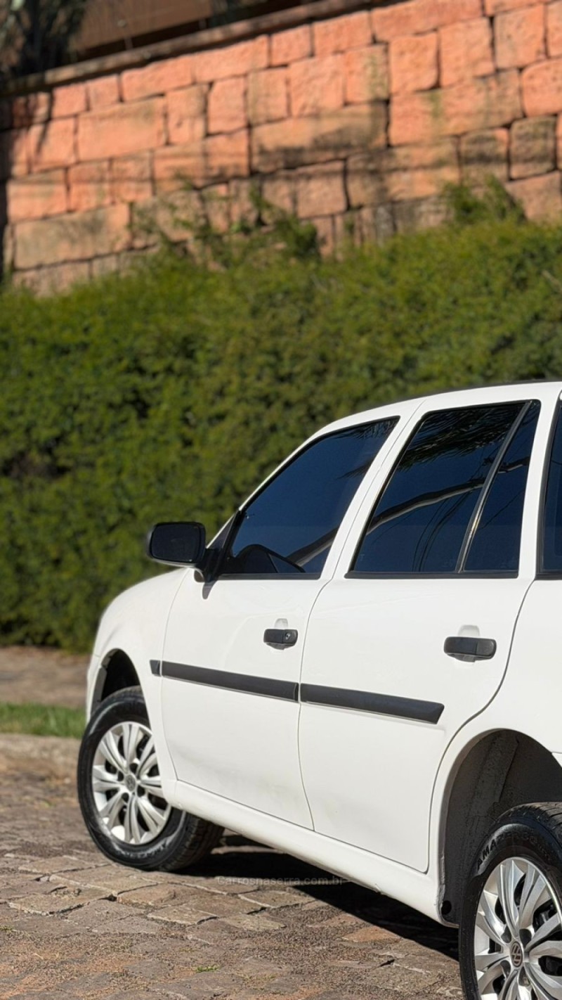 GOL 1.0 MI 8V FLEX 4P MANUAL - 2014 - VENâNCIO AIRES