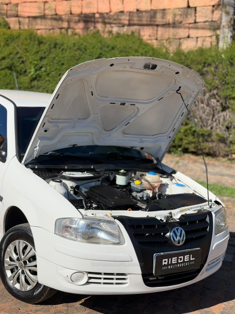 GOL 1.0 MI 8V FLEX 4P MANUAL - 2014 - VENâNCIO AIRES