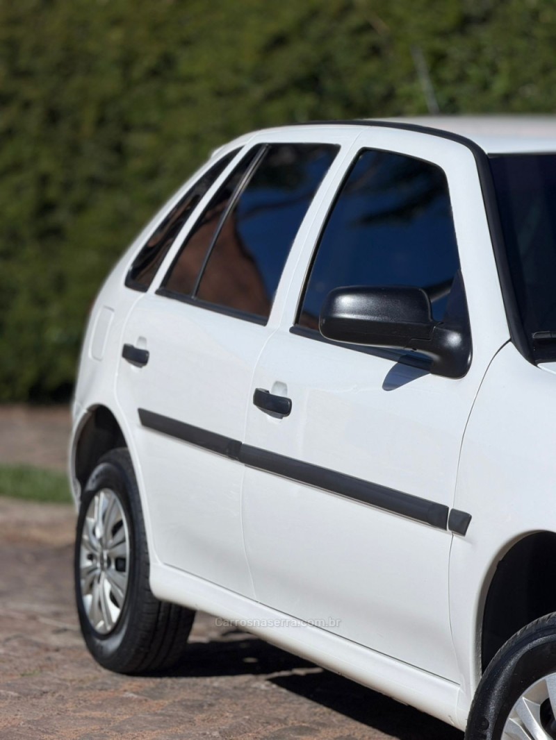 GOL 1.0 MI 8V FLEX 4P MANUAL - 2014 - VENâNCIO AIRES