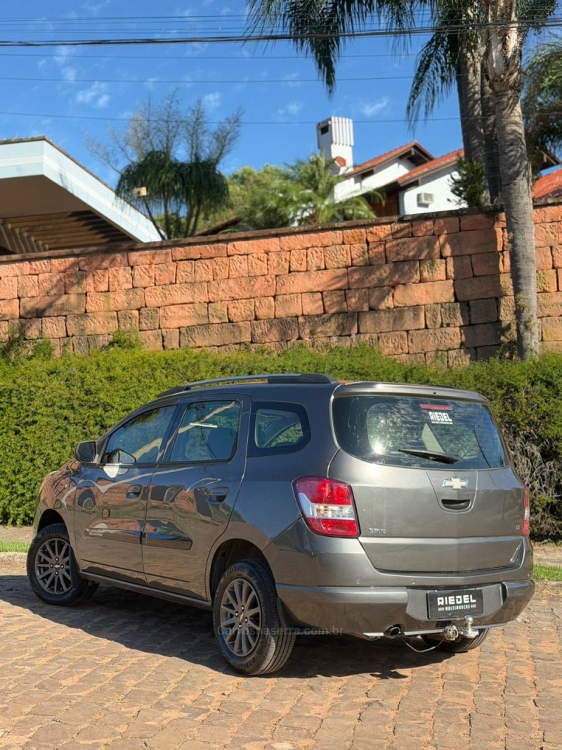 SPIN 1.8 LS 8V FLEX 4P MANUAL - 2014 - VENâNCIO AIRES