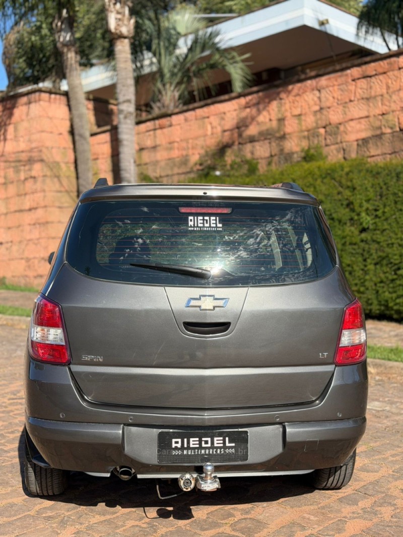 SPIN 1.8 LS 8V FLEX 4P MANUAL - 2014 - VENâNCIO AIRES