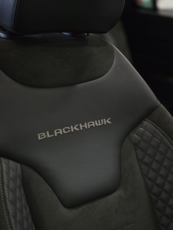 COMMANDER 2.0 HURRICANE BLACKHAWK 4X4 TURBO GASOLINA 4P AUTOMÁTICO - 2025 - CAXIAS DO SUL