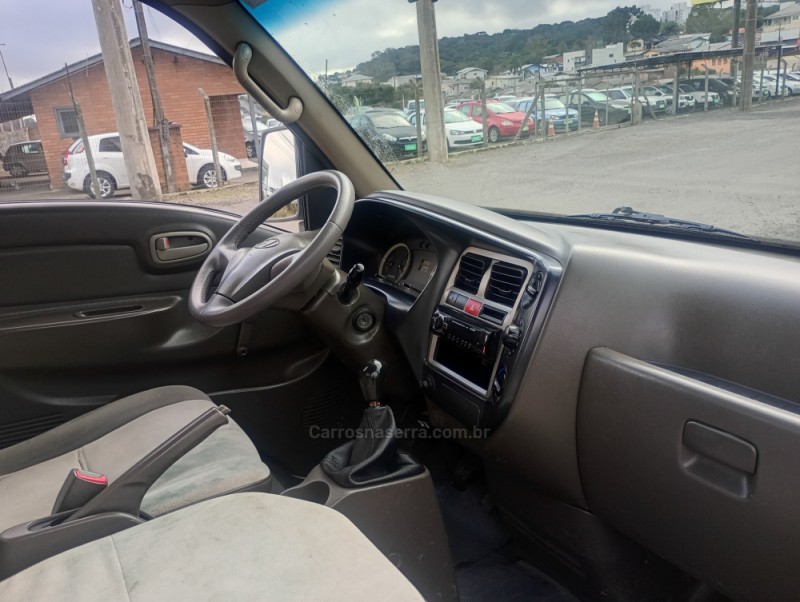 HR 2.5 LONGO BAÚ 4X2 16V 130CV TURBO INTERCOOLER DIESEL 2P MANUAL - 2010 - FARROUPILHA