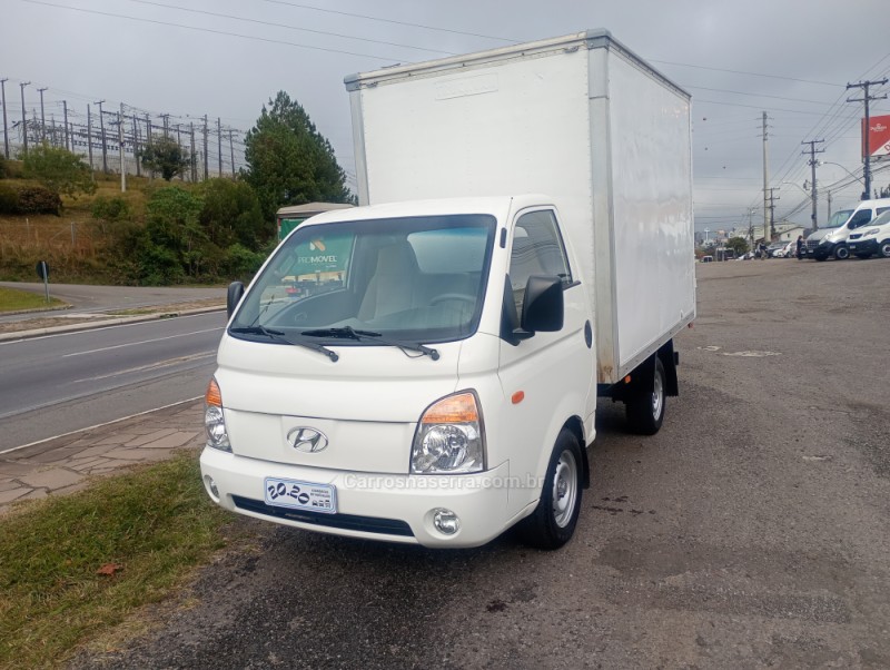 HR 2.5 LONGO BAÚ 4X2 16V 130CV TURBO INTERCOOLER DIESEL 2P MANUAL - 2010 - FARROUPILHA