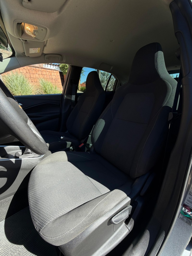 ONIX 1.0 LT 12V FLEX 4P MANUAL - 2022 - VENâNCIO AIRES