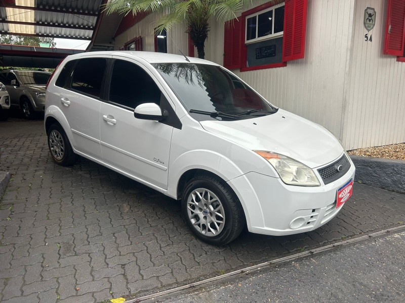 fiesta 1.0 mpi class 8v gasolina 4p manual 2010 tres coroas
