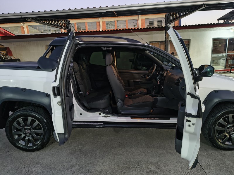 STRADA 1.8 MPI ADVENTURE CD 16V FLEX 3P MANUAL - 2018 - CAXIAS DO SUL