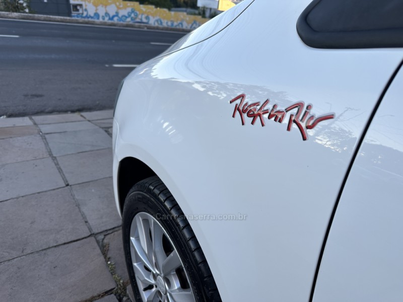 FOX 1.6 MI ROCK IN RIO 8V FLEX 4P MANUAL - 2014 - CAXIAS DO SUL