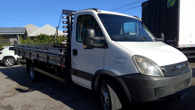 daily truck 70c17 2015 caxias do sul