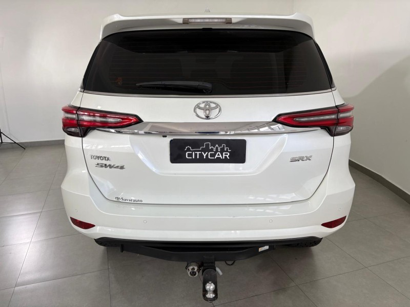 HILUX SW4 2.8 SRX 4X4 7 LUGARES 16V TURBO INTERCOOLER DIESEL 4P AUTOMÁTICO - 2021 - FARROUPILHA