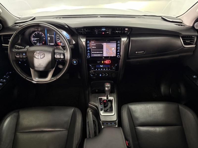 HILUX SW4 2.8 SRX 4X4 7 LUGARES 16V TURBO INTERCOOLER DIESEL 4P AUTOMÁTICO - 2021 - FARROUPILHA