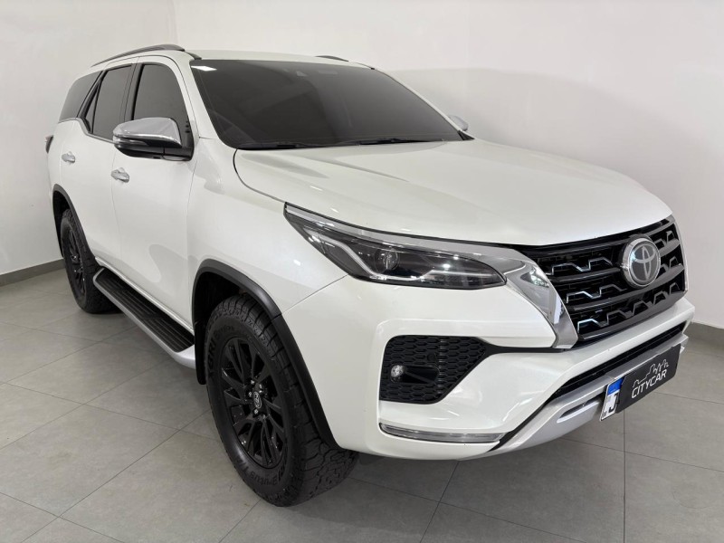 HILUX SW4 2.8 SRX 4X4 7 LUGARES 16V TURBO INTERCOOLER DIESEL 4P AUTOMÁTICO - 2021 - FARROUPILHA