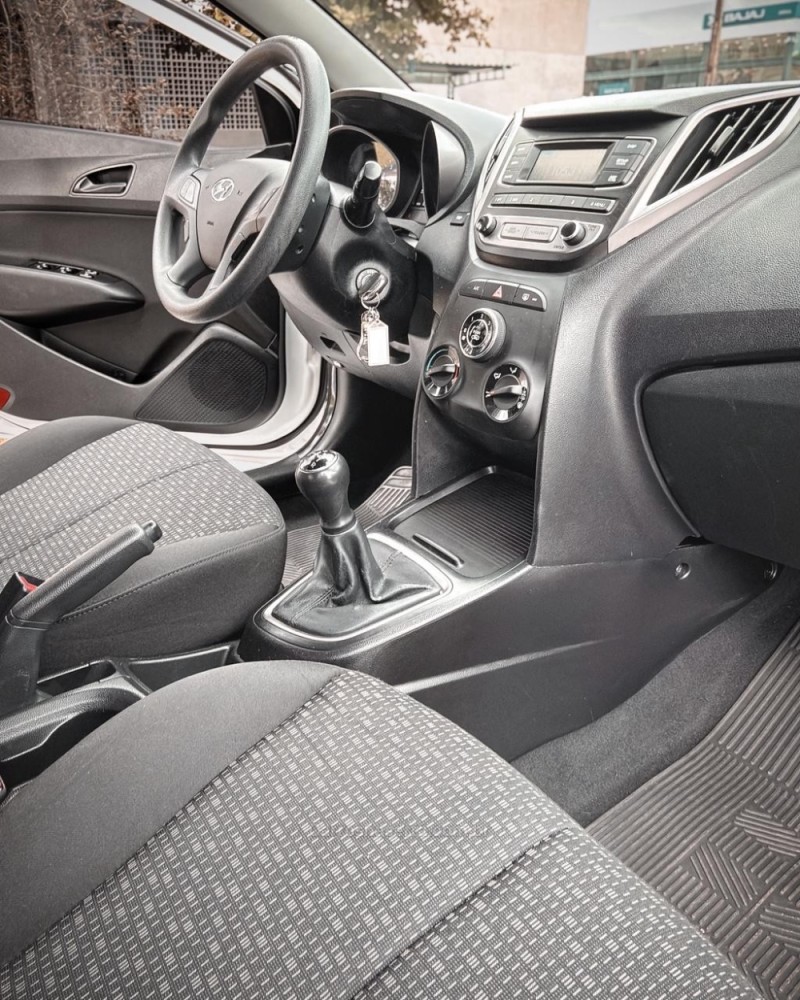 HB20 1.0 COMFORT 12V FLEX 4P MANUAL - 2017 - NOVO HAMBURGO