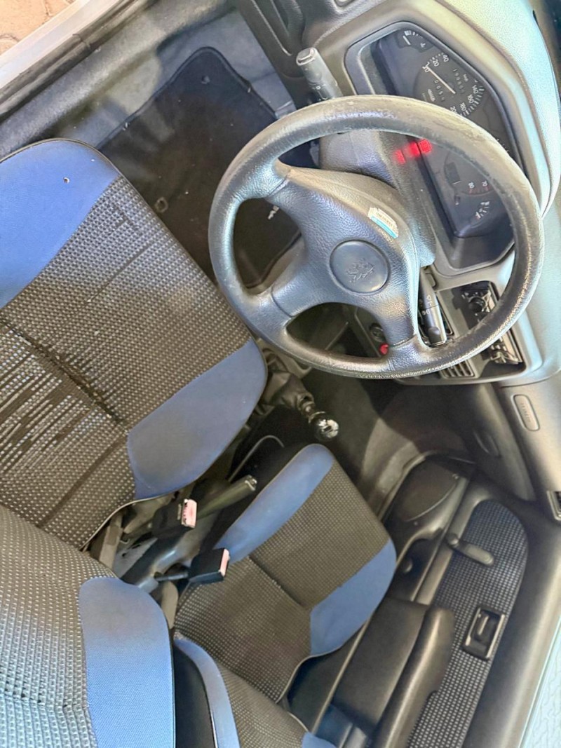 106 1.0 SOLEIL 8V GASOLINA 2P MANUAL - 1999 - CAXIAS DO SUL