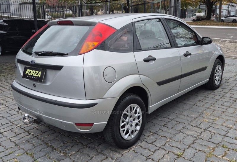 FOCUS 1.6 8V GASOLINA 4P MANUAL - 2007 - CAXIAS DO SUL