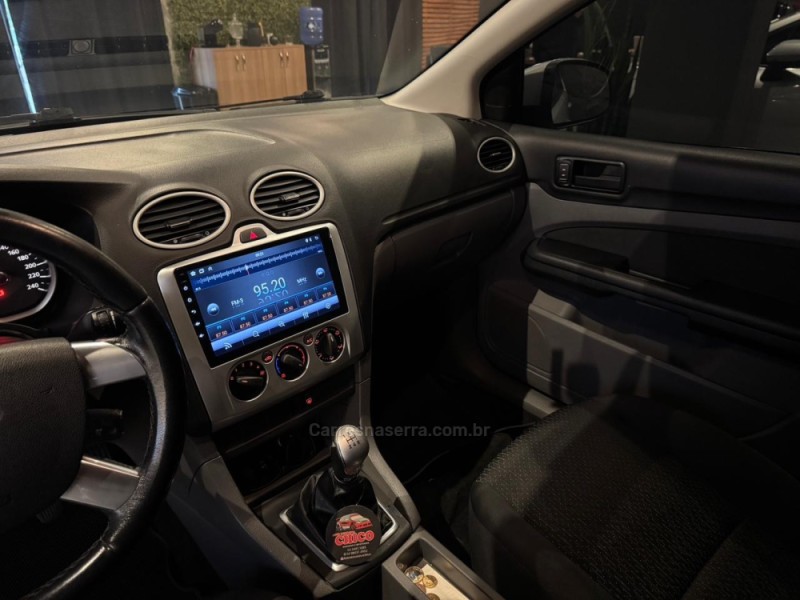 FOCUS 1.6 8V GASOLINA 4P MANUAL - 2012 - FARROUPILHA
