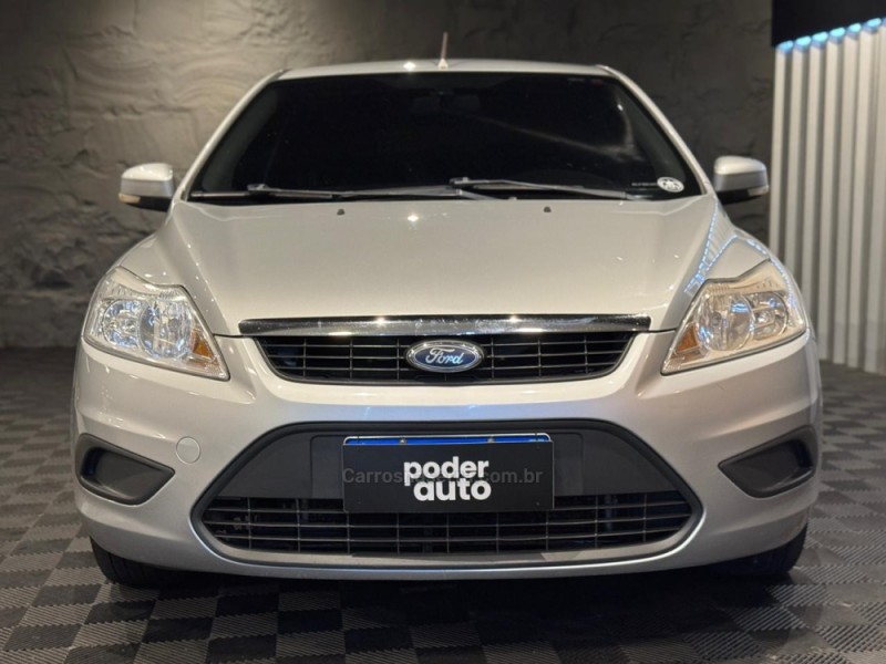 FOCUS 1.6 8V GASOLINA 4P MANUAL - 2012 - FARROUPILHA