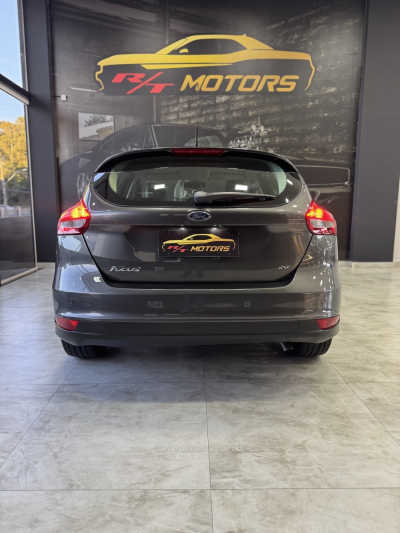 FOCUS 2.0 SE HATCH 16V FLEX 4P AUTO - 2016 - CAXIAS DO SUL