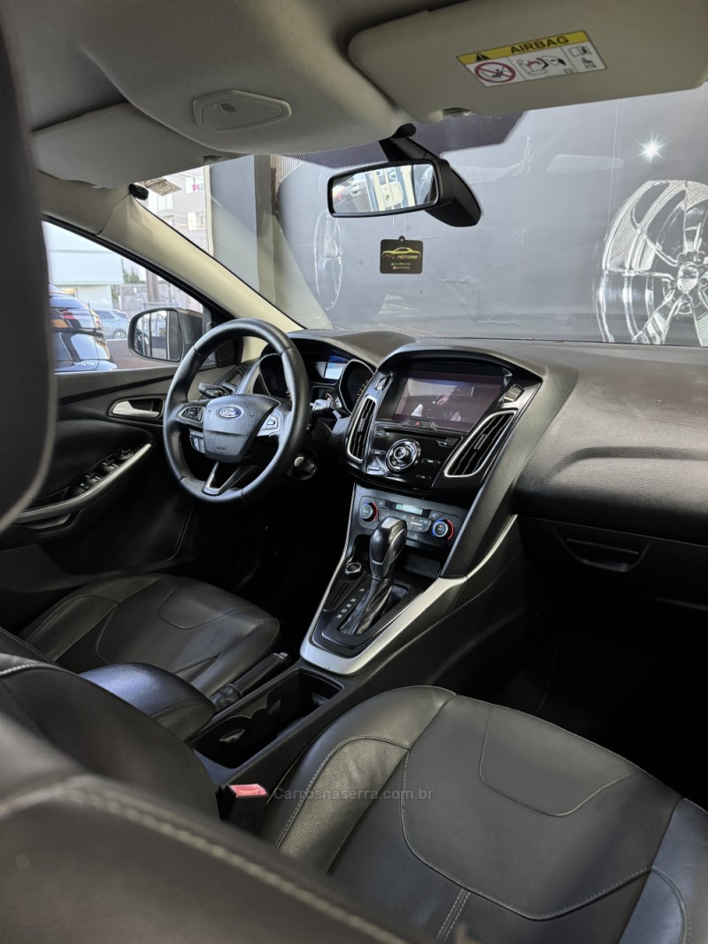 FOCUS 2.0 SE HATCH 16V FLEX 4P AUTO - 2016 - CAXIAS DO SUL