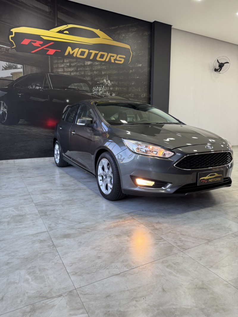 FOCUS 2.0 SE HATCH 16V FLEX 4P AUTO - 2016 - CAXIAS DO SUL