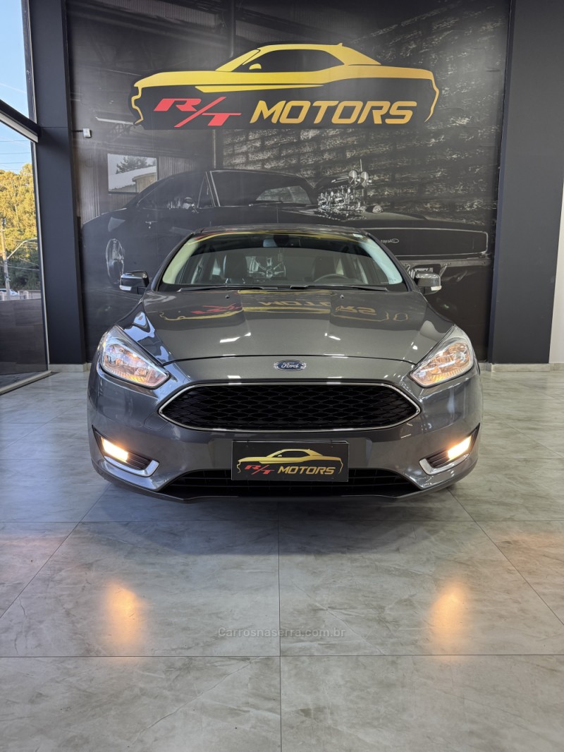 FOCUS 2.0 SE HATCH 16V FLEX 4P AUTO - 2016 - CAXIAS DO SUL