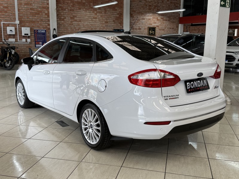 FIESTA 1.6 TITANIUM PLUS SEDAN 16V FLEX 4P AUTOMÁTICO - 2016 - FARROUPILHA