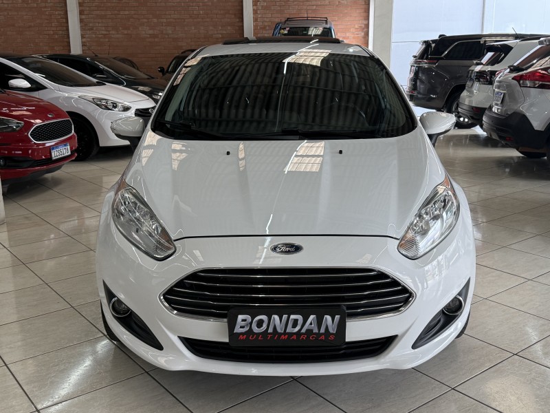 FIESTA 1.6 TITANIUM PLUS SEDAN 16V FLEX 4P AUTOMÁTICO - 2016 - FARROUPILHA