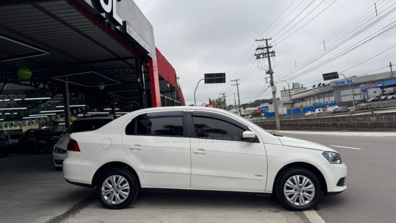 VOYAGE 1.0 MI 8V FLEX 4P MANUAL - 2013 - CAXIAS DO SUL