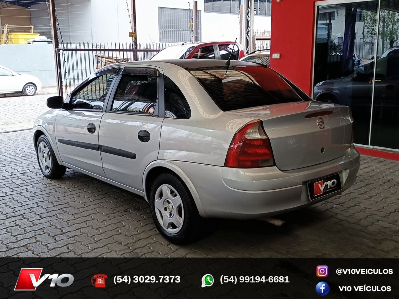 CORSA 1.8 MPFI SEDAN 8V GASOLINA 4P MANUAL - 2003 - CAXIAS DO SUL